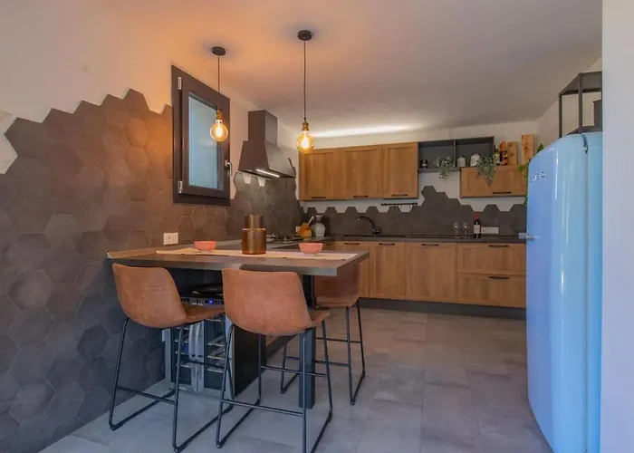 Acquasalata Villa Nisporto