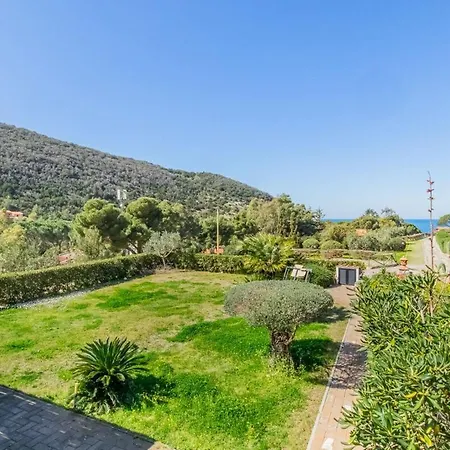 Villa Acquasalata Nisporto