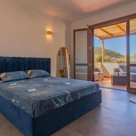 Acquasalata Villa *