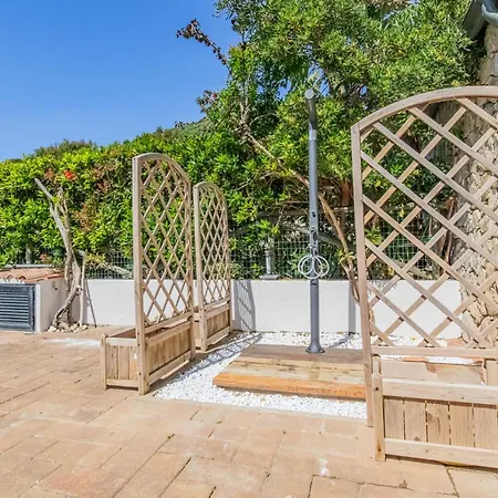 Villa Acquasalata Nisporto