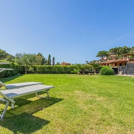 Acquasalata Villa