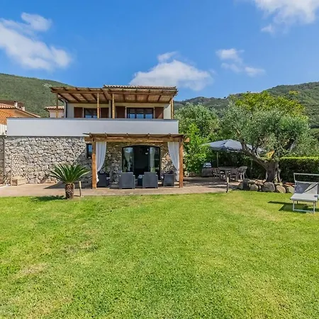 Acquasalata Villa Nisporto